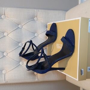 NIB Antonia Sandals by Michael Kors